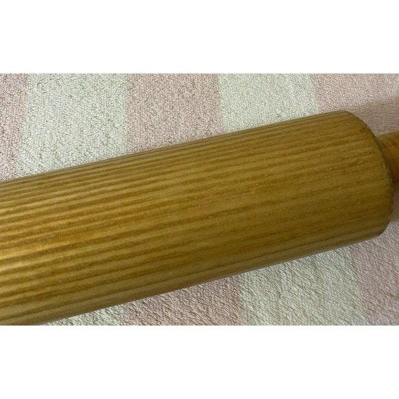 Vintage Antique Wooden Rolling Pin - Picture 7 of 10
